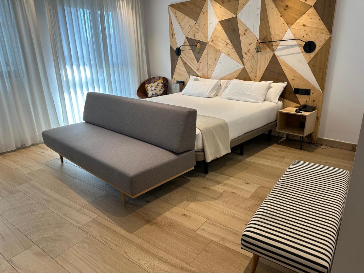 Apartahotel Dos Rios Ainsa Bagian luar foto